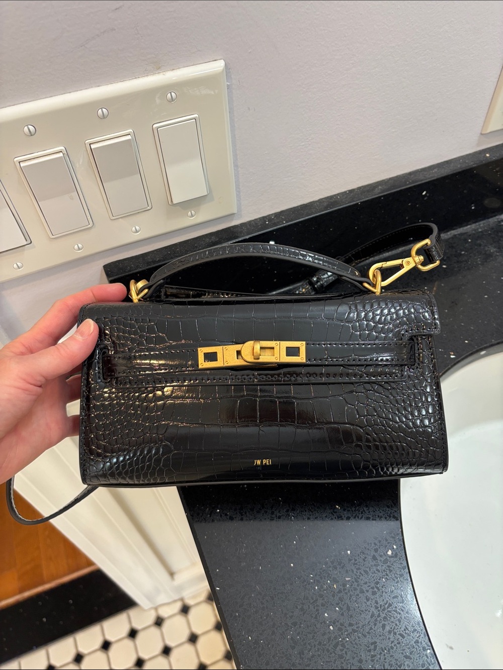 NWOT JW PEI Black Croc Top Handle Crossbody - Picture 2 of 11